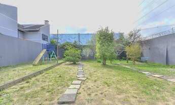 Imagem 7: Sobrado para venda possui 110 m² com 2 quartos em Uberaba - Curitiba - PR