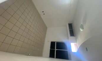 Imagem 2: Beira mar de Candeias para aluguel possui 90 metros quadrados com 3 quartos