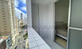 Imagem 5: Exclusivo: Studio 35m² andar alto, mobiliado, com sacada e vaga de garagem no Centro