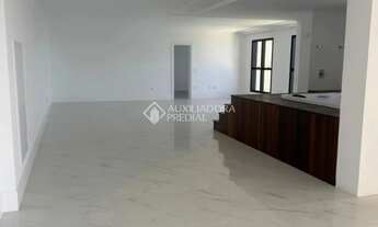 Imagem 3: Luxuoso Apartamento à Venda em Itapema