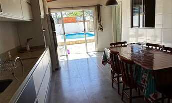 Imagem 2: Casa com piscina, 3 quartos, 2 banheiros na enseada do massiambu