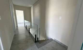 Imagem 4: OPORTUNIDADE SOBRADO NOVO ESQUINA 3dorm, 3bwc, 2vg, EXCELENTE LOCALIZAÇÃO VENHA CONHECER