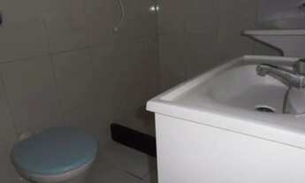 Imagem 4: APARTAMENTO DE FUNDOS TODO REFORMADO COM SALA, 2 QUARTOS, COZINHA E BANHEIRO NO CENTRO