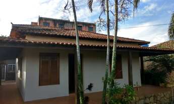 Imagem: Casa para alugar com 4 dormitórios em Dionisio