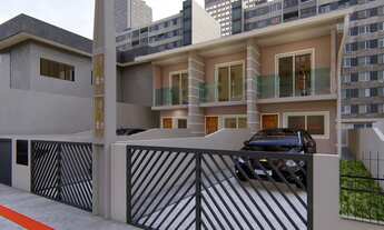 Imagem 2: Sobrado com ótimo padrão!