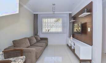 Imagem 4: Sobrado para Venda em Curitiba, Uberaba, 3 dormitórios, 1 suíte, 3 banheiros, 2 vagas