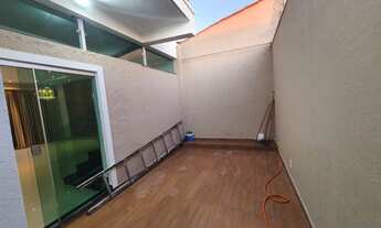 Imagem 5: Sobrado para venda com 230m2, 3 suítes no Bairro Jardim Botânico em Uberlândia-MG