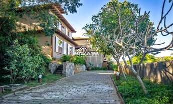 Imagem 4: FERRADURA - BELÍSSIMA RESIDENCIA NA QUADRA DA PRAIA 6 Quartos, sendo 4 suítes