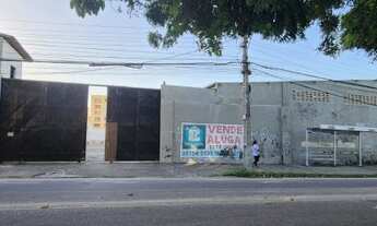 Imagem 4: Galpão/Depósito/Armazém para aluguel e venda possui 2400 metros quadrados