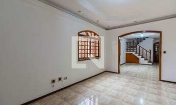 Imagem 2: Casa à Venda - Itaquera, 3 Quartos, 328 m2