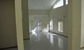 Imagem 7: Casa de condomínio para aluguel tem 420 metros quadrados com 4 quartos