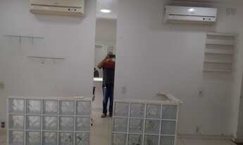 Imagem 5: Uma loja com uma quitinete