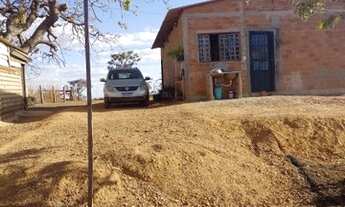 Imagem 2: Lote de 2500m² com casa