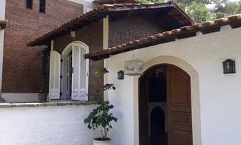 Imagem 2: Casa para venda tem 600m2 c/4 quartos em Samambaia - Petrópolis - RJ