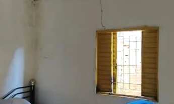 Imagem 2: Casa com barracão no fundo no setor Estrela Dalva R$ 70mil