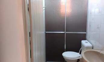 Imagem 2: Alugo Casa de Fundos LER ANUNCIO