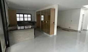 Imagem 7: Casa de condomínio sobrado para venda possui 305 metros quadrados com 4 quartos