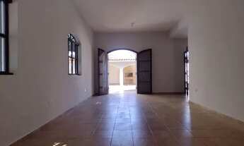 Imagem 5: Sobrado para locação possui 198 metros quadrados com 3 quartos em Centro - Caraguatatuba