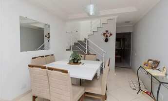 Imagem 3: CASA ACONCHEGANTE E ELEGANTE NO RIO VERMELHO! OPORTUNIDADE IMPERDÍVEL!