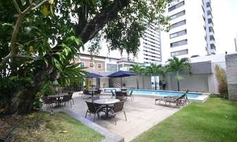 Imagem 4: Apartamento para aluguel e venda possui 132 metros quadrados com 4 quartos