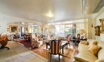 Imagem 3: Espaçoso com varanda a passos do ECP