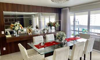 Imagem 6: 240 m² | 3 suítes