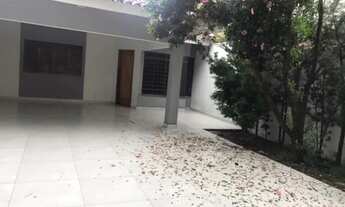 Imagem 2: Casa Residencial com 3 quartos para alugar por R$ 2500.00, 165.83 m2 - ZONA 07 - M