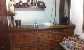 Imagem 3: Privilégio Imóveis vende: Excelente casa de rua triplex na Gávea