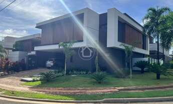 Imagem: SOBRADO COM 5 SUÍTES E MOVEIS PLANEJADOS