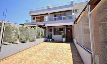 Imagem: Casa com 3 Dormitorio(s) localizado(a) no