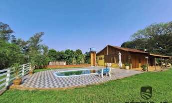 Imagem: Propriedade com 4ha, 2 casas, 2 galpões