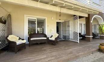 Imagem 3: Casa 3 dormitórios com pergolado fechado no Condomínio Pacific Xangri-Lá