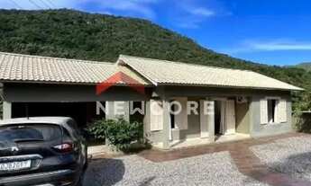 Imagem: Casa em Estrada Geral do Morro do Mirim