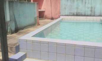 Imagem 2: Casa com piscina