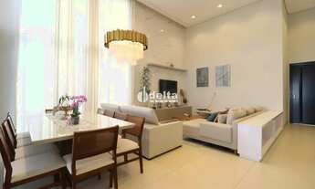 Imagem 3: Casa em condomínio com 3 suítes disponível para locação no bairro Granja Marileusa Uberlân