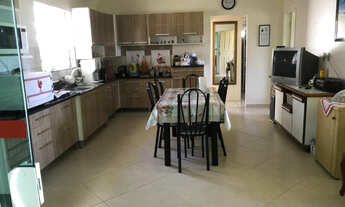 Imagem 2: Amplo terreno com 516,00 m2 com casa 3 dormitórios