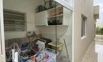 Imagem 3: Linda casa de 2 dormitorios com 2 suítes pronta para morar Portal dos Ipês