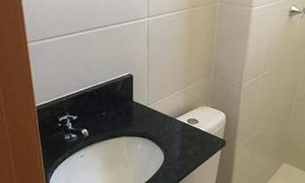 Imagem 3: Apartamento no bairro São Jorge, com 52m², todo montado de armários, sala com sacada