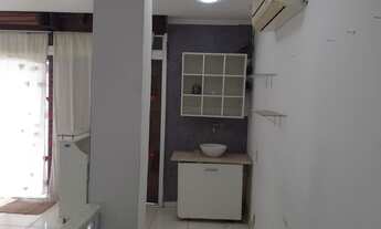 Imagem 3: Uma loja com uma quitinete