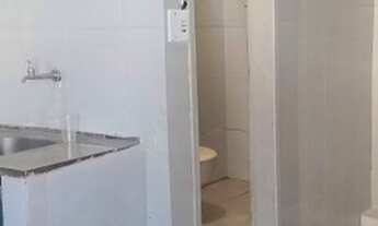 Imagem 3: Rio Comprido - conjugado quarto, pia e e banheiro R$350,00