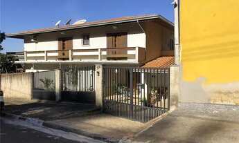 Imagem: Excelente Casa com 4 Quartos, sendo todos