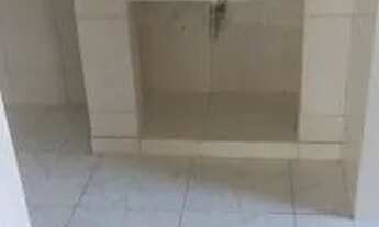 Imagem 7: Linda Casa 2 Quartos no Fonseca rua fechada