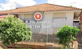 Imagem: Vendo um terreno com 300 metros com 2 casas