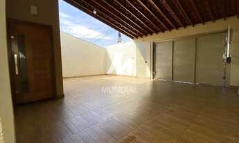 Imagem: Casa (térrea na rua) 2 dormitórios/suite