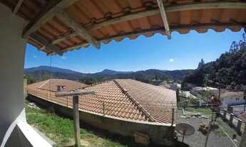 Imagem 2: Casa de 2 dormitórios e 2 kitnets em terreno de 350m² com inquilino gerando Nova Trento