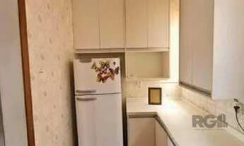 Imagem 6: Apartamento de 2 dormitórios semi mobiliado no bairro Teresópolis