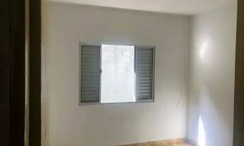 Imagem 3: Casa 2 cômodos e banheiro