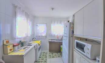 Imagem 3: Sobrado para venda com 69 metros quadrados com 2 quartos em Capão Raso - Curitiba - PR