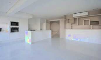 Imagem 7: Venda - Entre Itaim e Vila Nova Conceição - Reformadíssimo - 2 suítes - 2 vagas