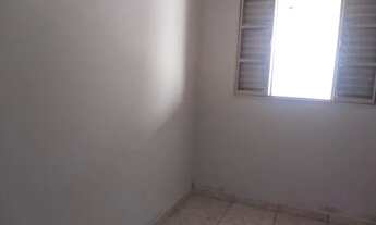 Imagem 5: Alugo Casa de Fundos LER ANUNCIO